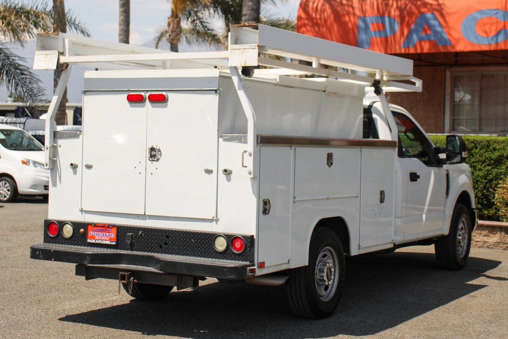 Used 2018 Ford F350 XL w/ Power Equipment Group RWD image 9