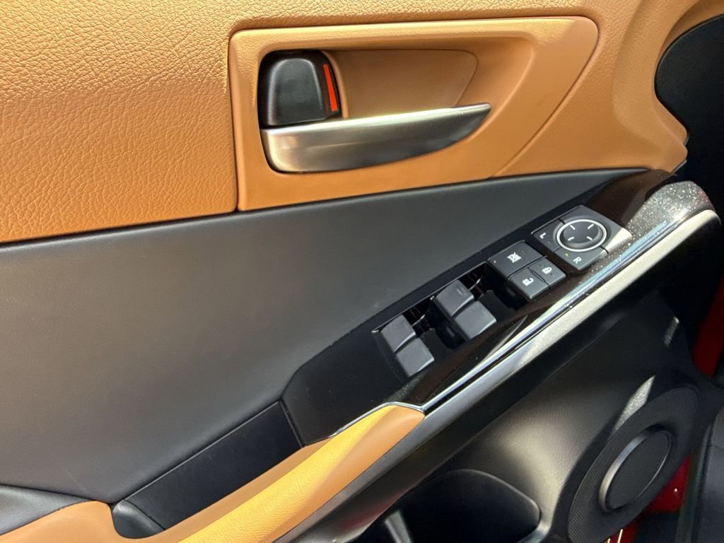 Used 2025 Lexus IS 350 F Sport RWD image 29