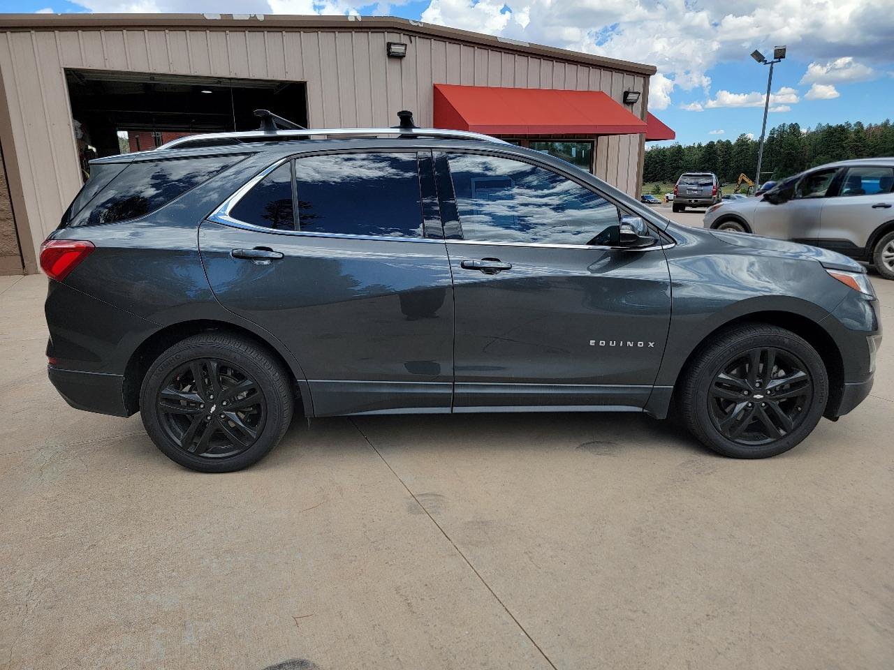 Used 2020 Chevrolet Equinox LS w/ LS Convenience Package FWD image 4