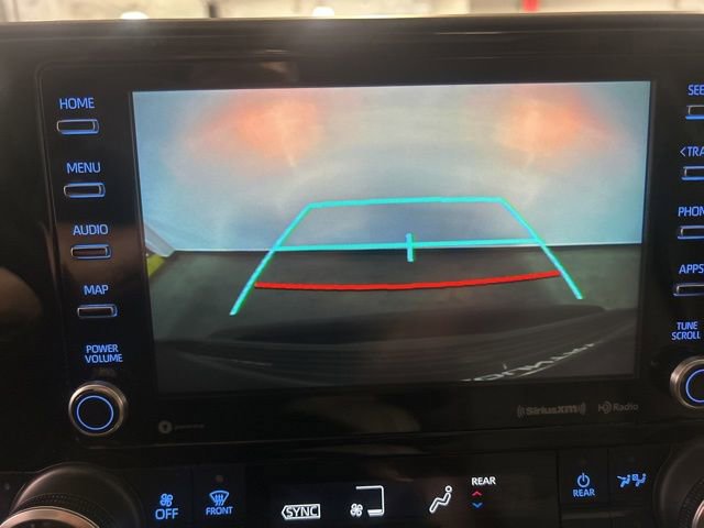 Used 2022 Toyota Highlander XLE AWD/4WD image 20