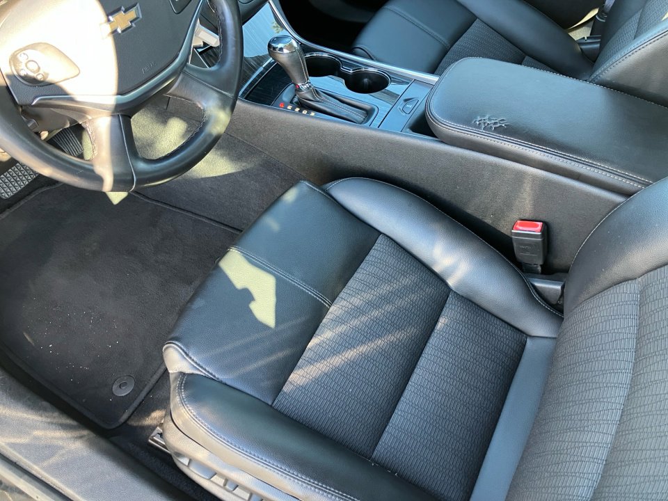 Used 2017 Chevrolet Impala LT image 33