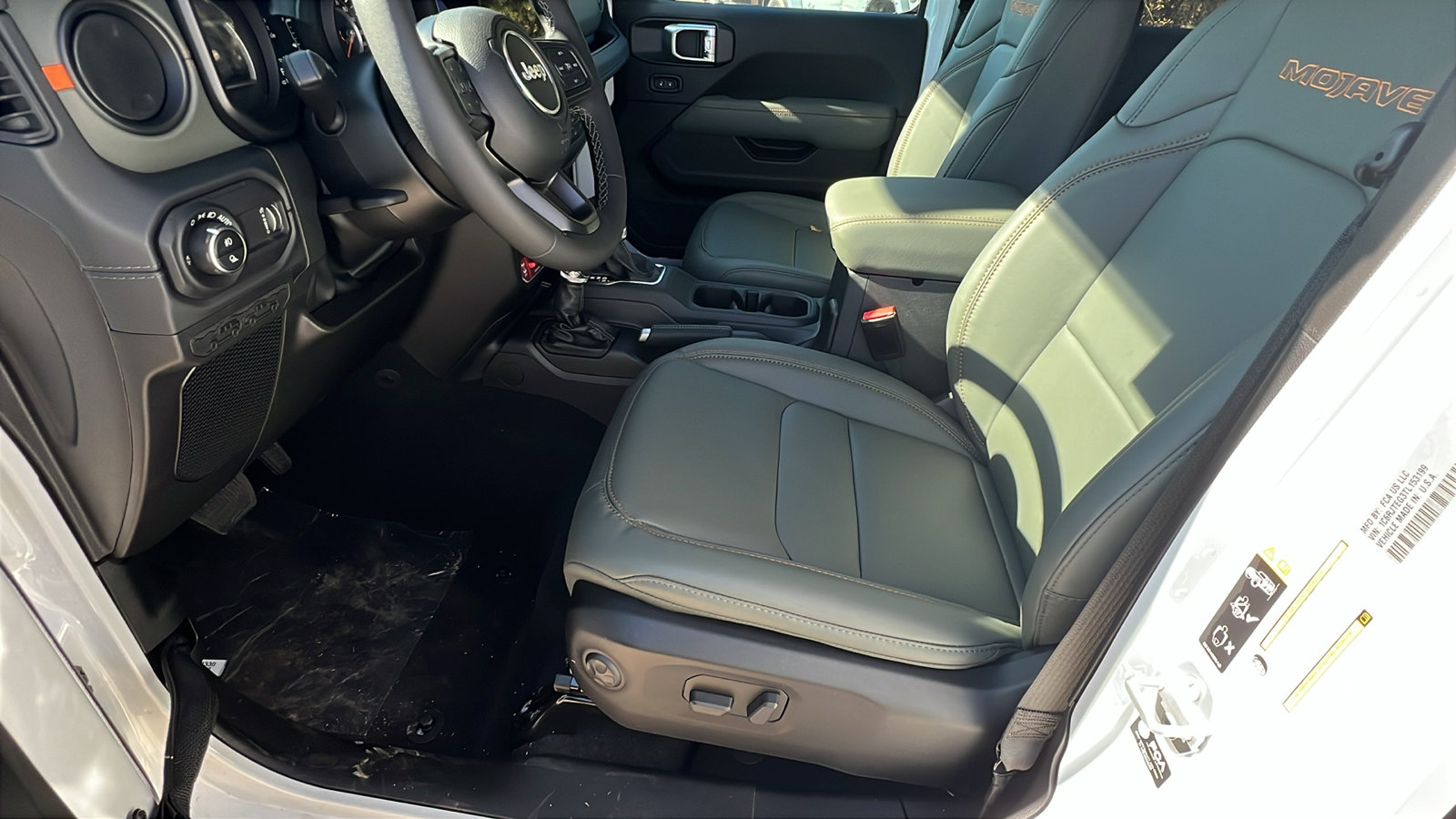 New 2026 Jeep Gladiator Mojave image 16