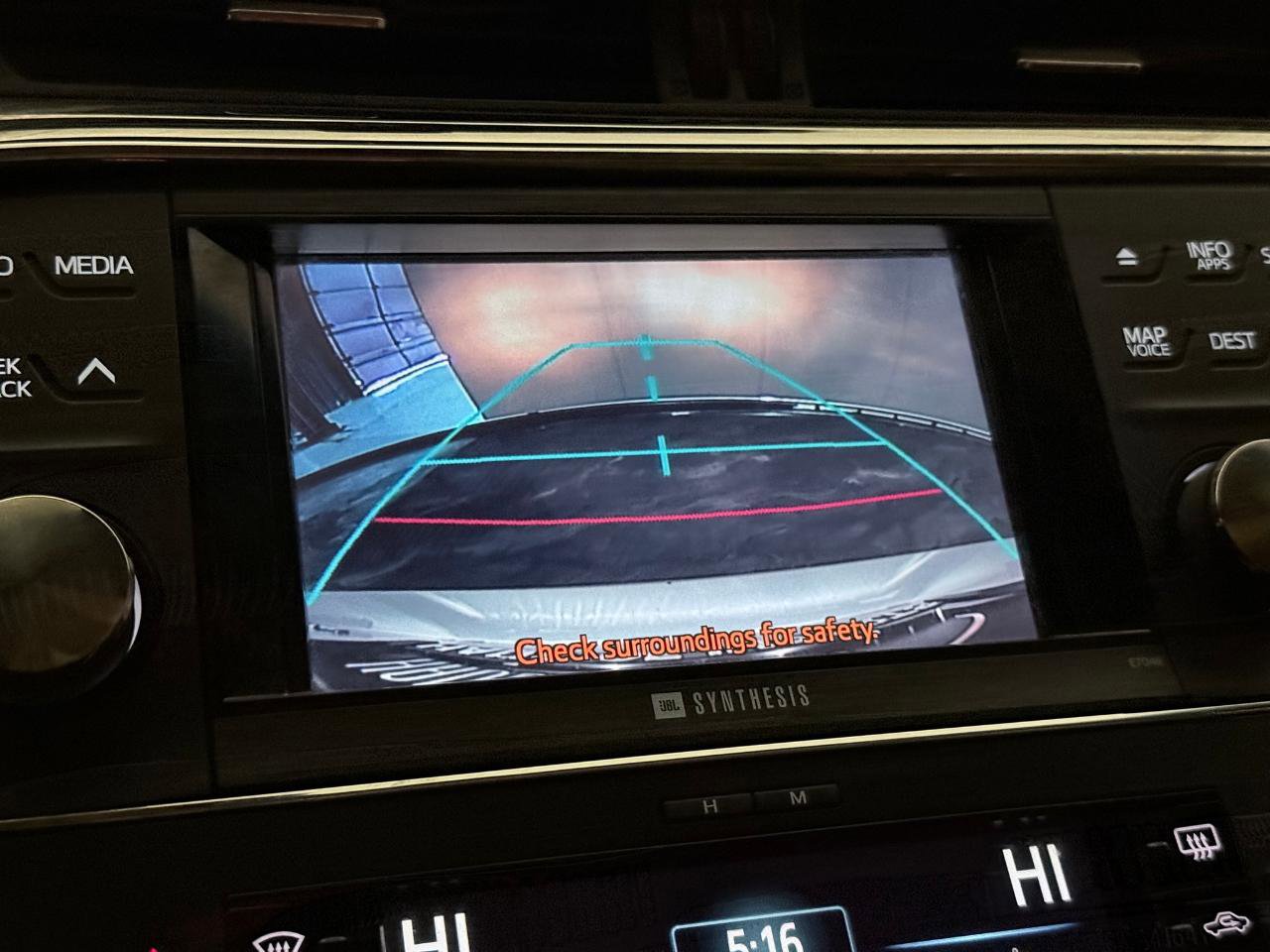 Used 2013 Toyota Avalon Limited w/ Technology Pkg FWD image 34