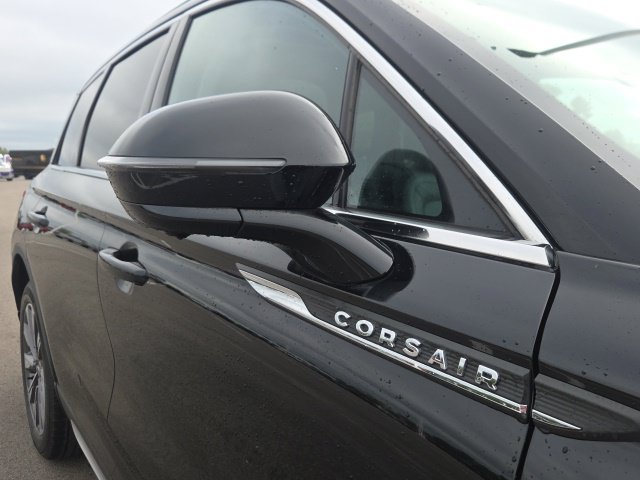 Used 2022 Lincoln Corsair Reserve w/ Equipment Group 201A AWD/4WD image 5