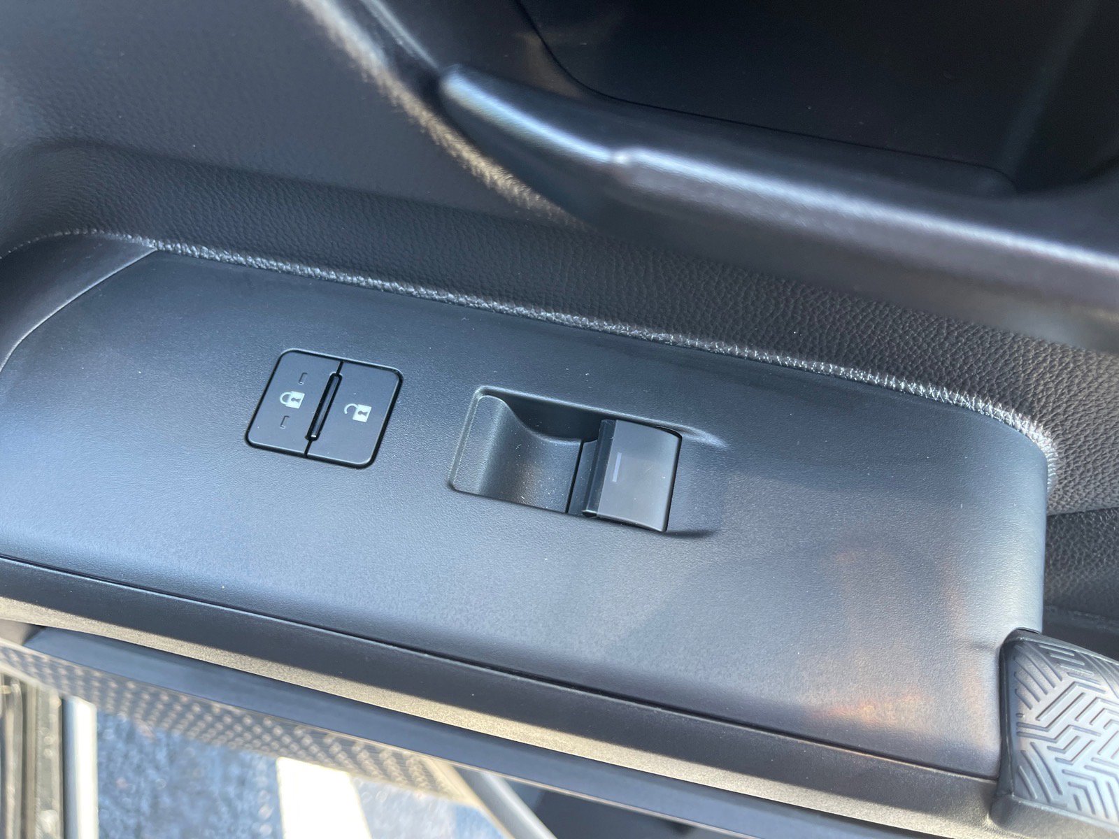 Used 2025 Toyota Tacoma SR5 image 20