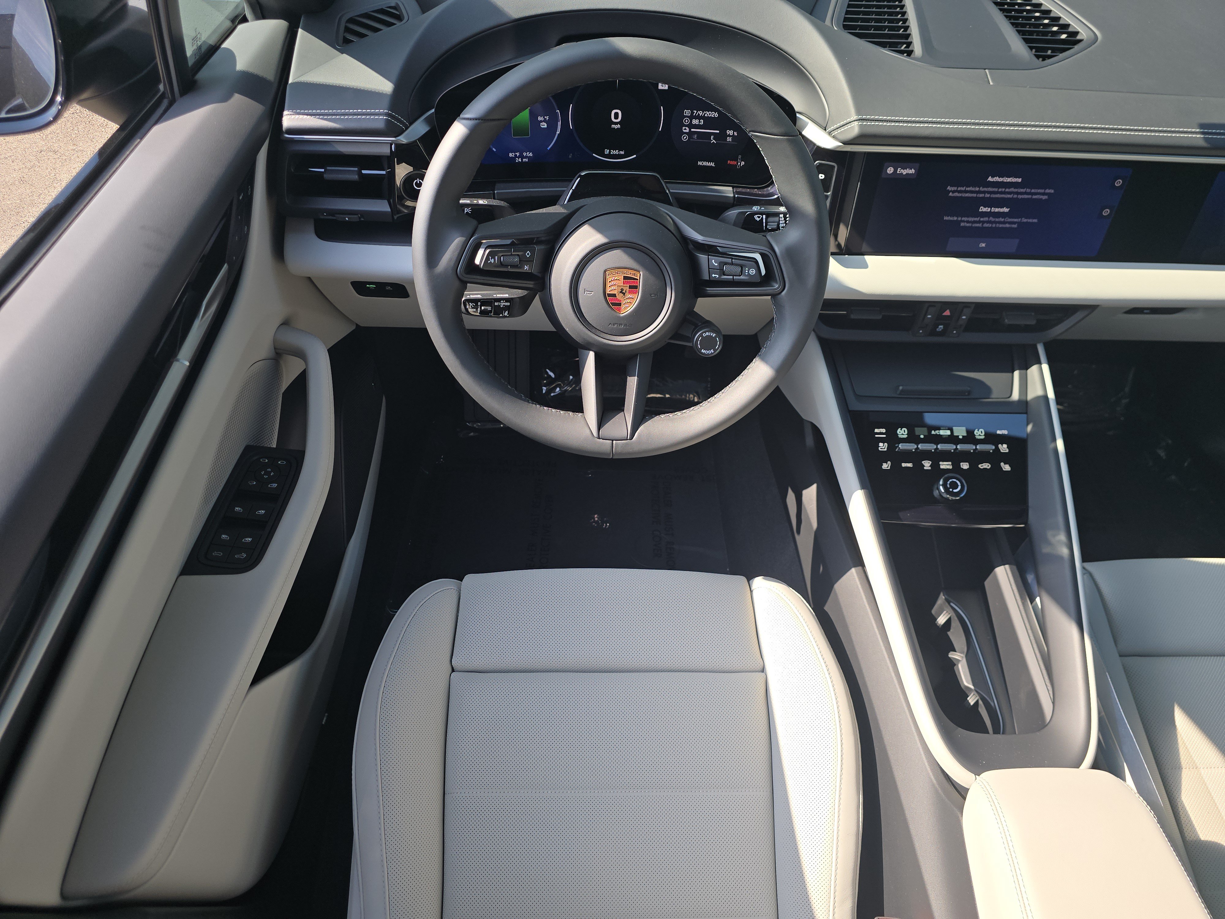 New 2026 Porsche Macan 4 Electric AWD/4WD image 25