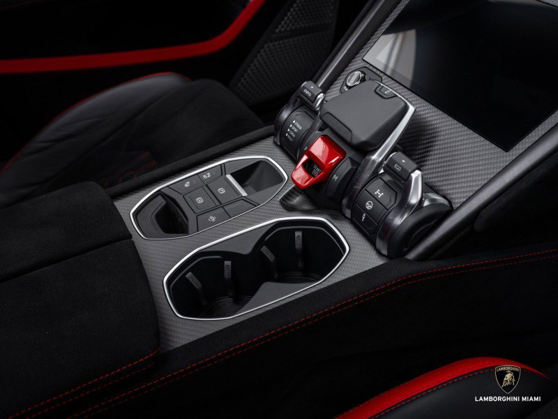 Used 2023 Lamborghini Urus Performante image 48