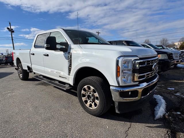 Used 2024 Ford F350 XLT image 1