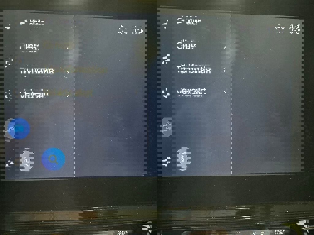 Used 2025 Toyota Sienna LE image 29