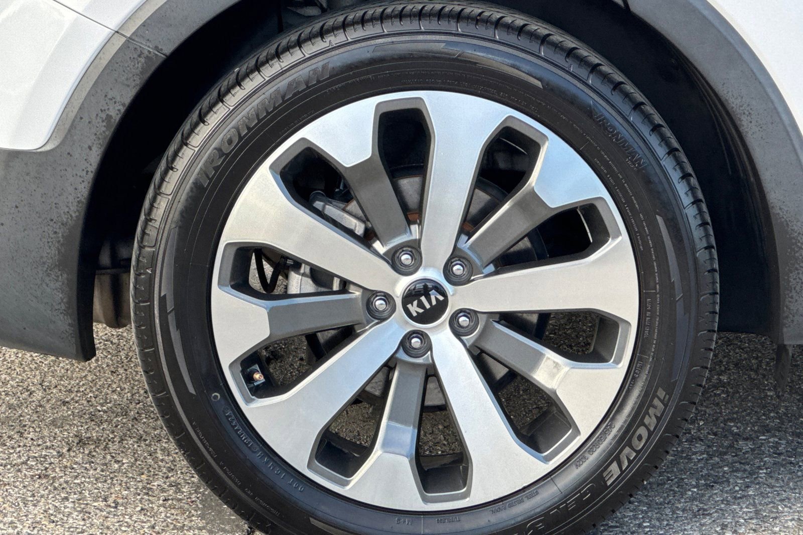 Used 2021 Kia Telluride EX w/ EX Premium Package image 26