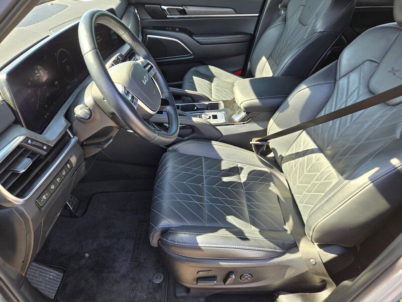 Certified 2025 Kia Telluride SX Prestige X-Line AWD/4WD image 11