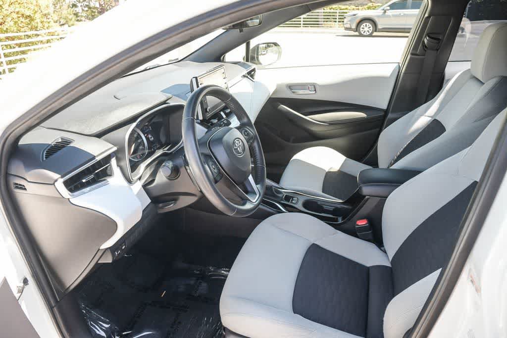 Used 2022 Toyota Corolla SE w/ Carpet Mat Package (TMS) FWD image 16