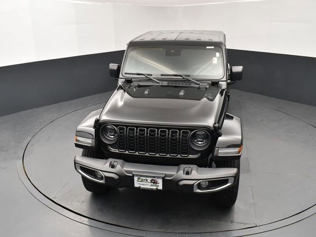 Used 2024 Jeep Gladiator Sport image 14