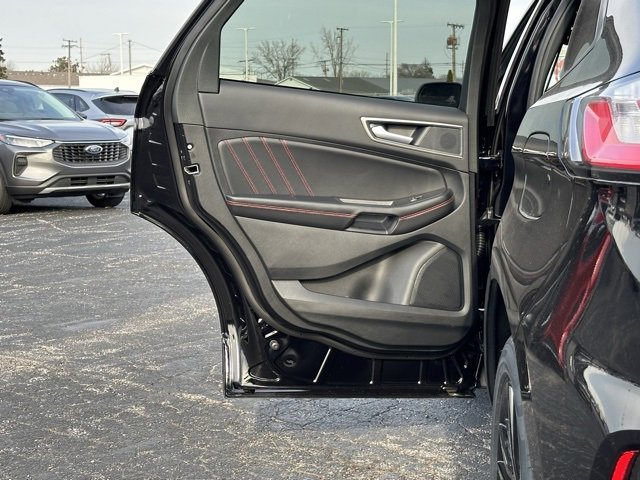 New 2024 Ford Edge ST-Line image 19