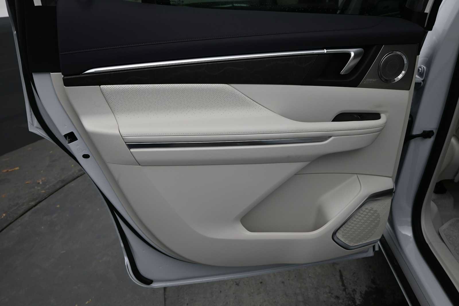 New 2027 Buick Enclave Avenir AWD/4WD image 25