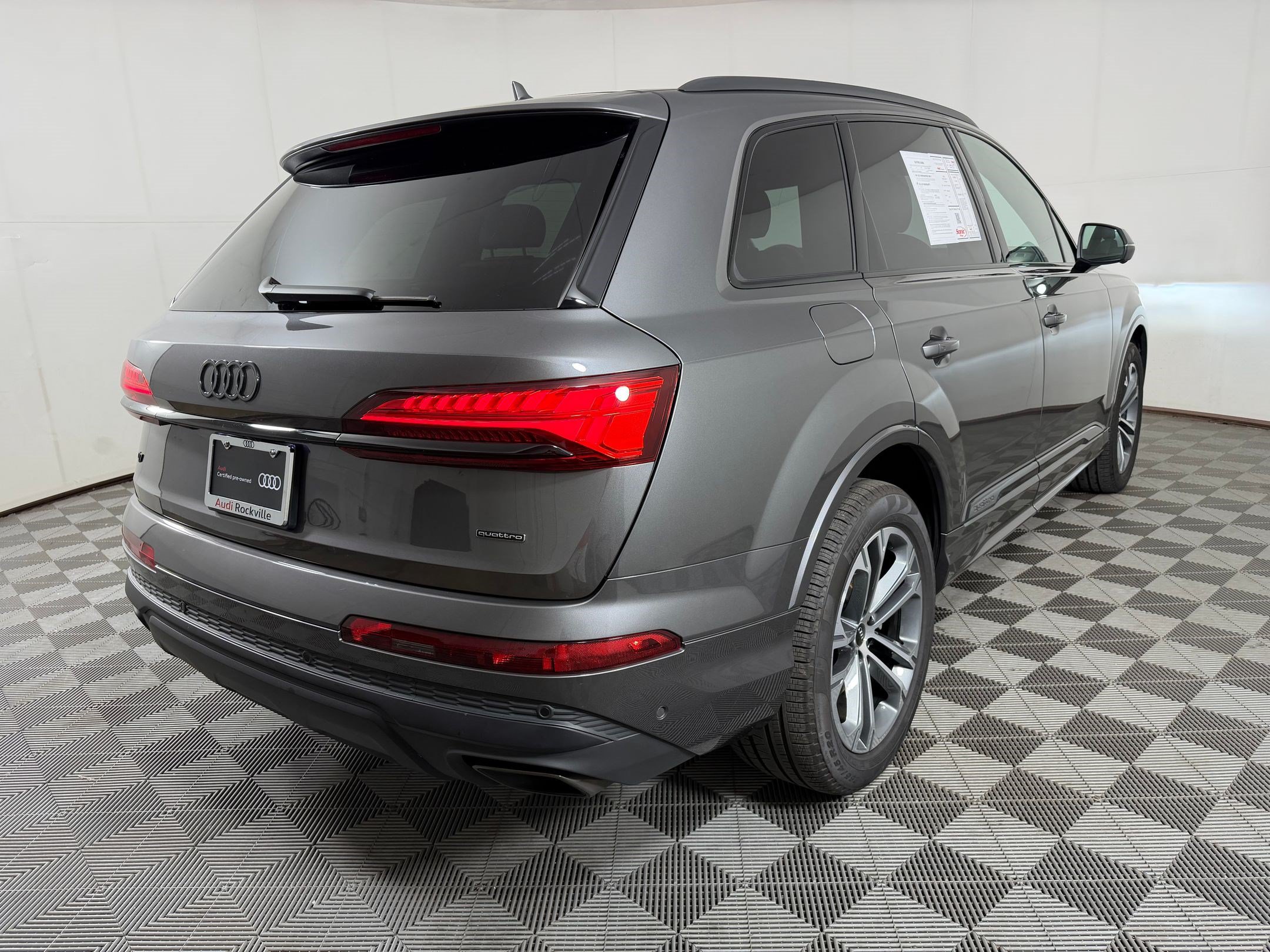 Certified 2026 Audi Q7 2.0T Premium w/ Convenience Plus Package AWD/4WD image 9
