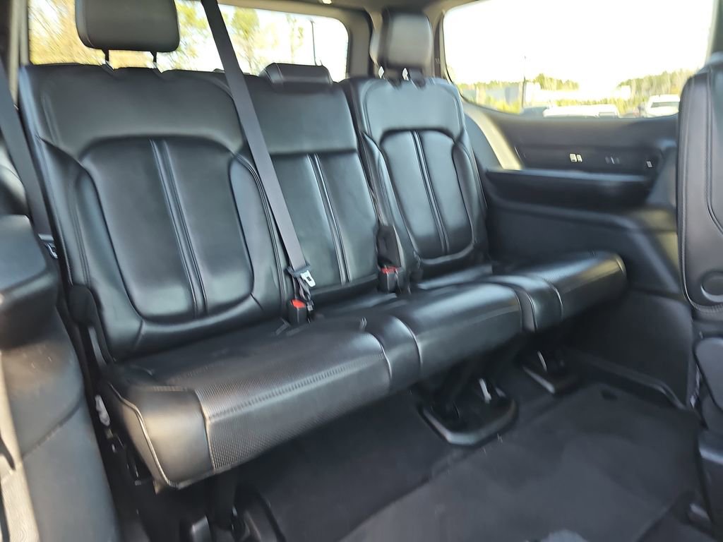 Used 2022 Jeep Wagoneer Series III w/ Premium Group I image 15