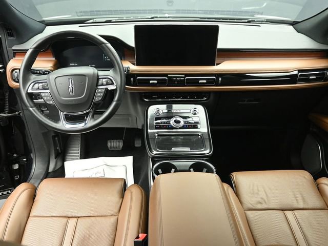 Certified 2023 Lincoln Nautilus Reserve w/ Equipment Group 202A image 23