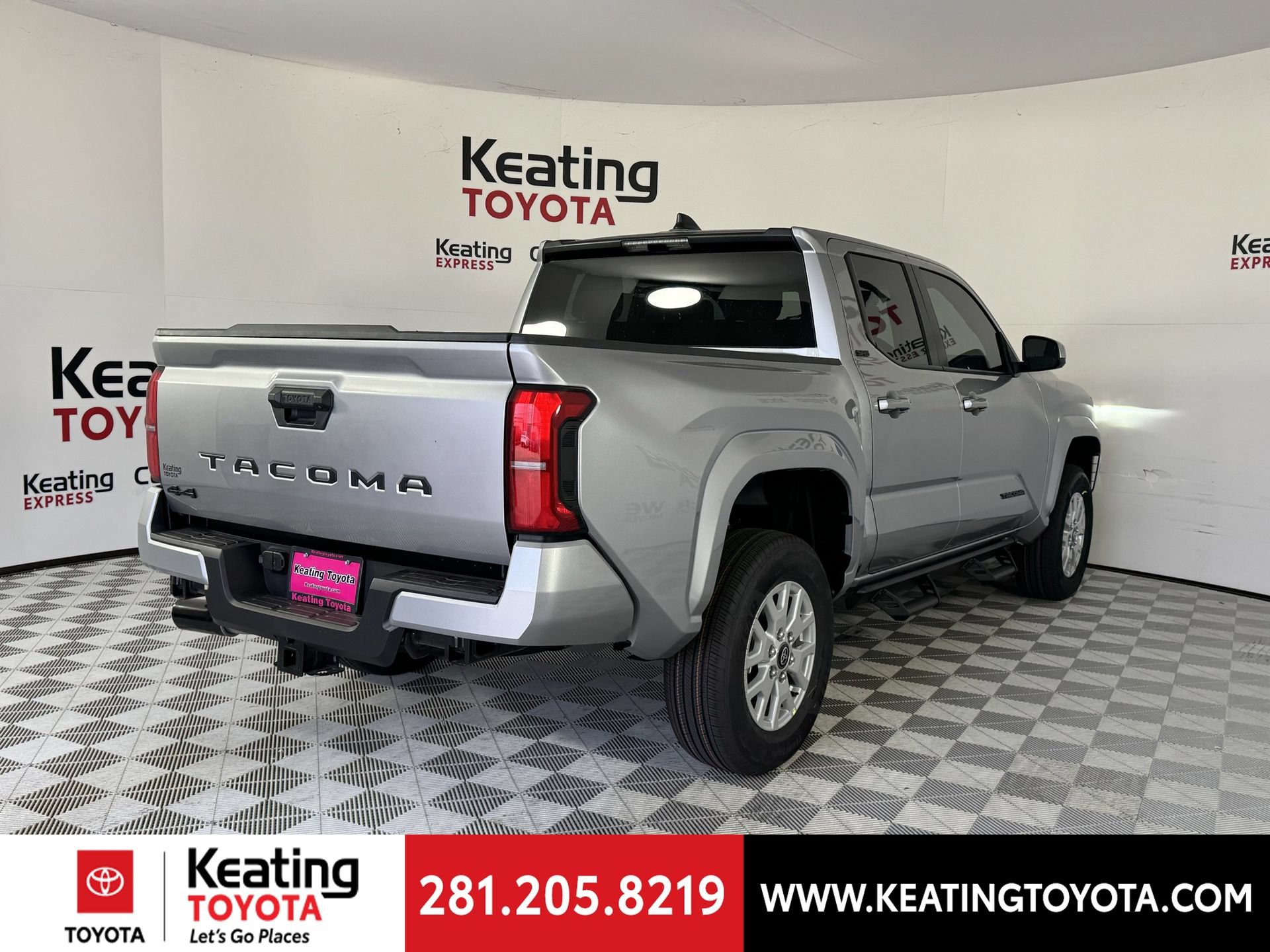 Used 2026 Toyota Tacoma SR5 AWD/4WD image 14