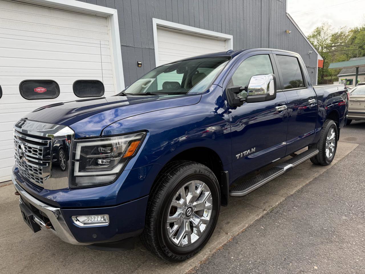 Used 2021 Nissan Titan SL w/ Moonroof Package