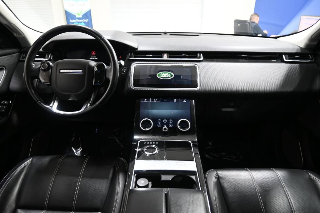 Used 2018 Land Rover Range Rover Velar S image 11