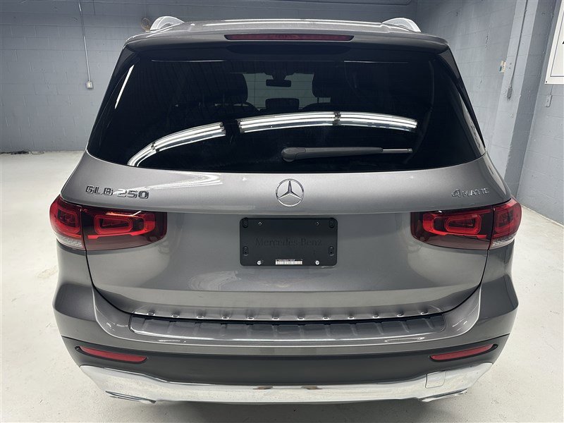 Used 2021 Mercedes-Benz GLB 250 4MATIC image 6
