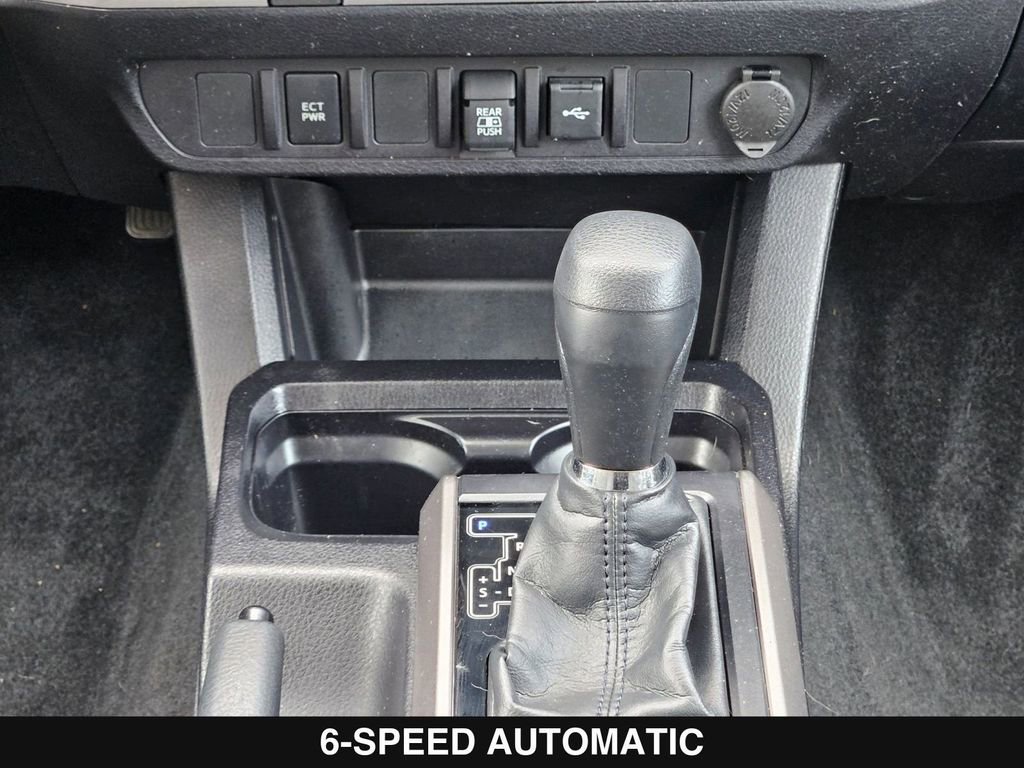 Used 2022 Toyota Tacoma SR5 RWD image 20