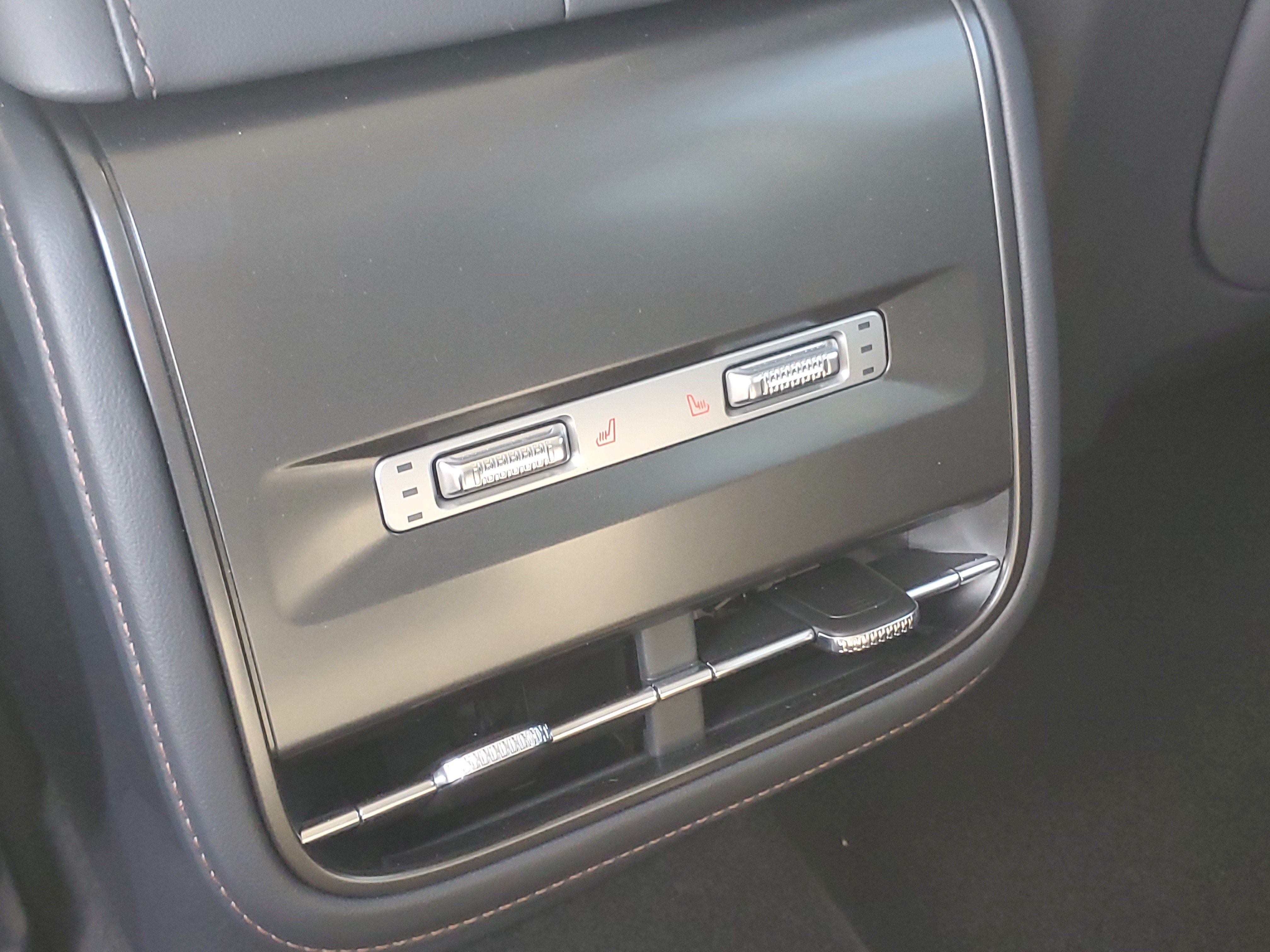 New 2026 Lincoln Nautilus Reserve w/ Jet Appearance Package AWD/4WD image 30