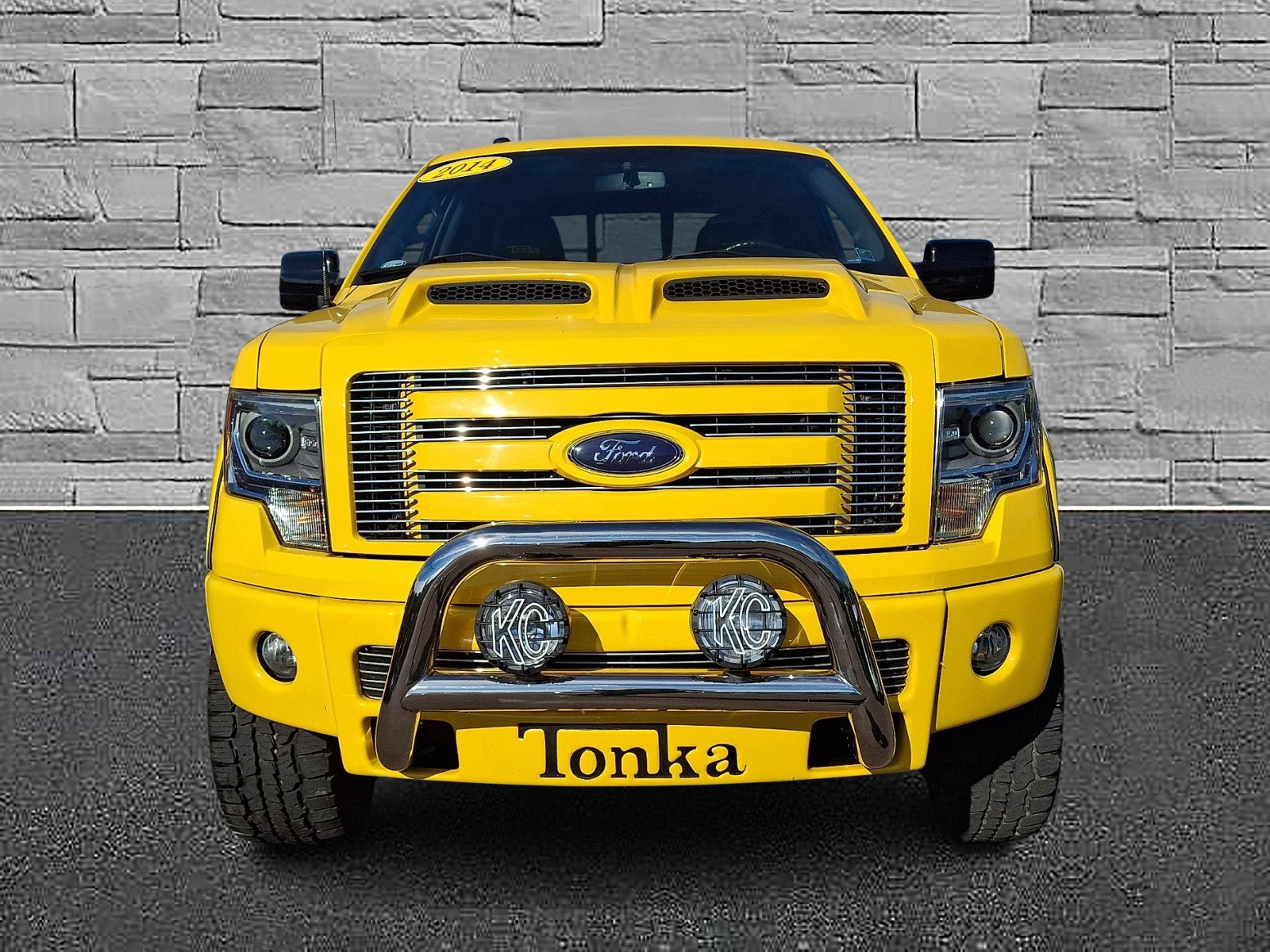 Used 2014 Ford F150 Lariat w/ Equipment Group 502A Luxury AWD/4WD image 3