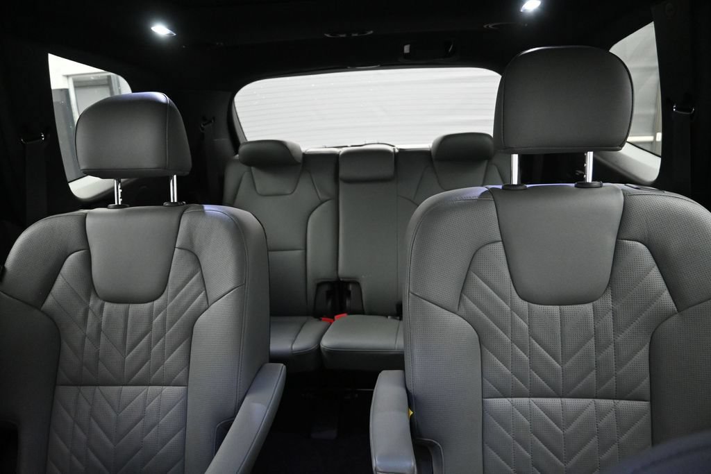 Used 2023 Kia Telluride SX X-Line AWD/4WD image 16