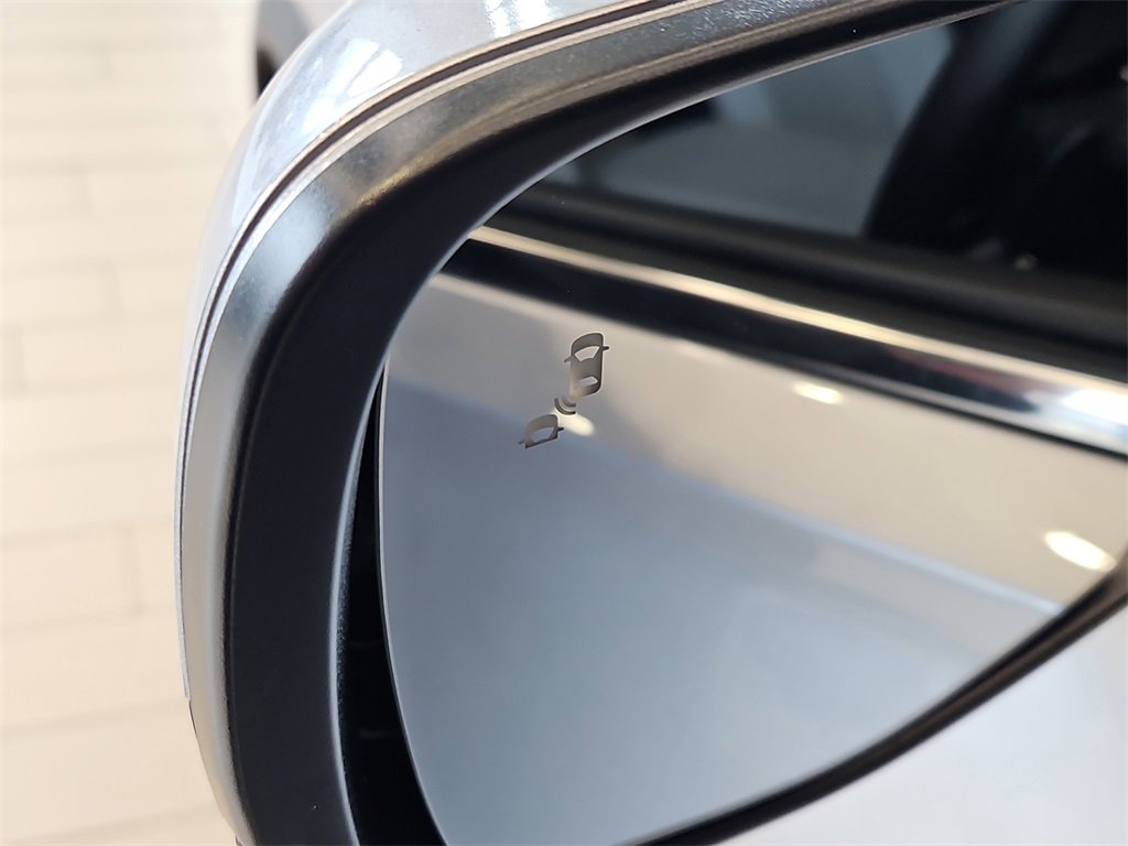 New 2025 Honda Pilot Touring image 5