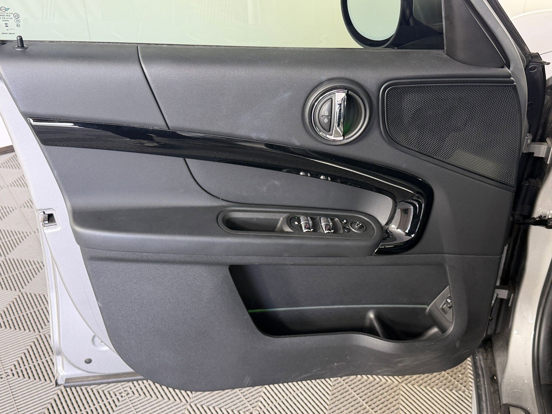 Certified 2024 MINI Cooper Countryman S FWD image 12