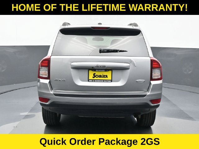 Used 2017 Jeep Compass Latitude AWD/4WD image 5