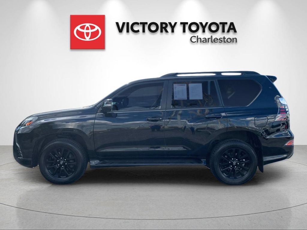 Used 2023 Lexus GX 460 w/ Black Line Special Edition AWD/4WD image 2
