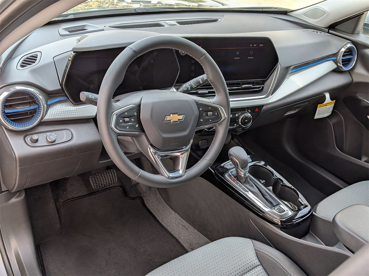 New 2026 Chevrolet Trax LT w/ Driver Confidence Package image 9