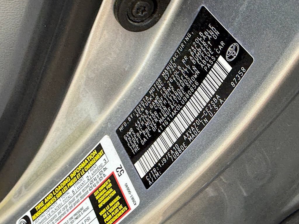 Used 2020 Toyota Camry SE FWD image 10