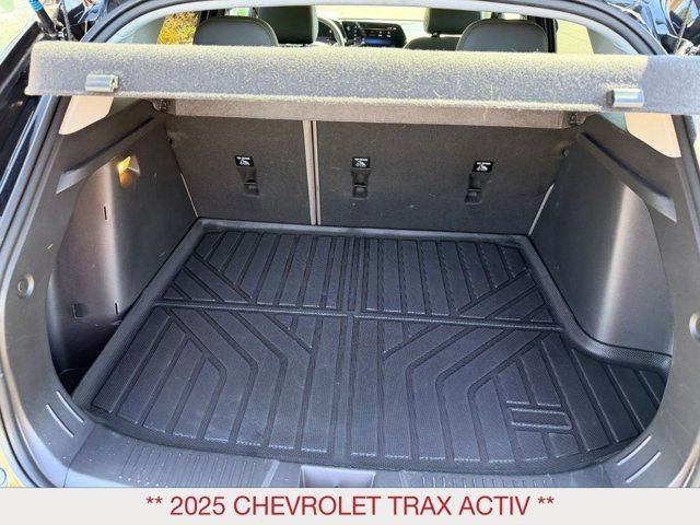 Used 2025 Chevrolet Trax ACTIV w/ Driver Confidence Package FWD image 13