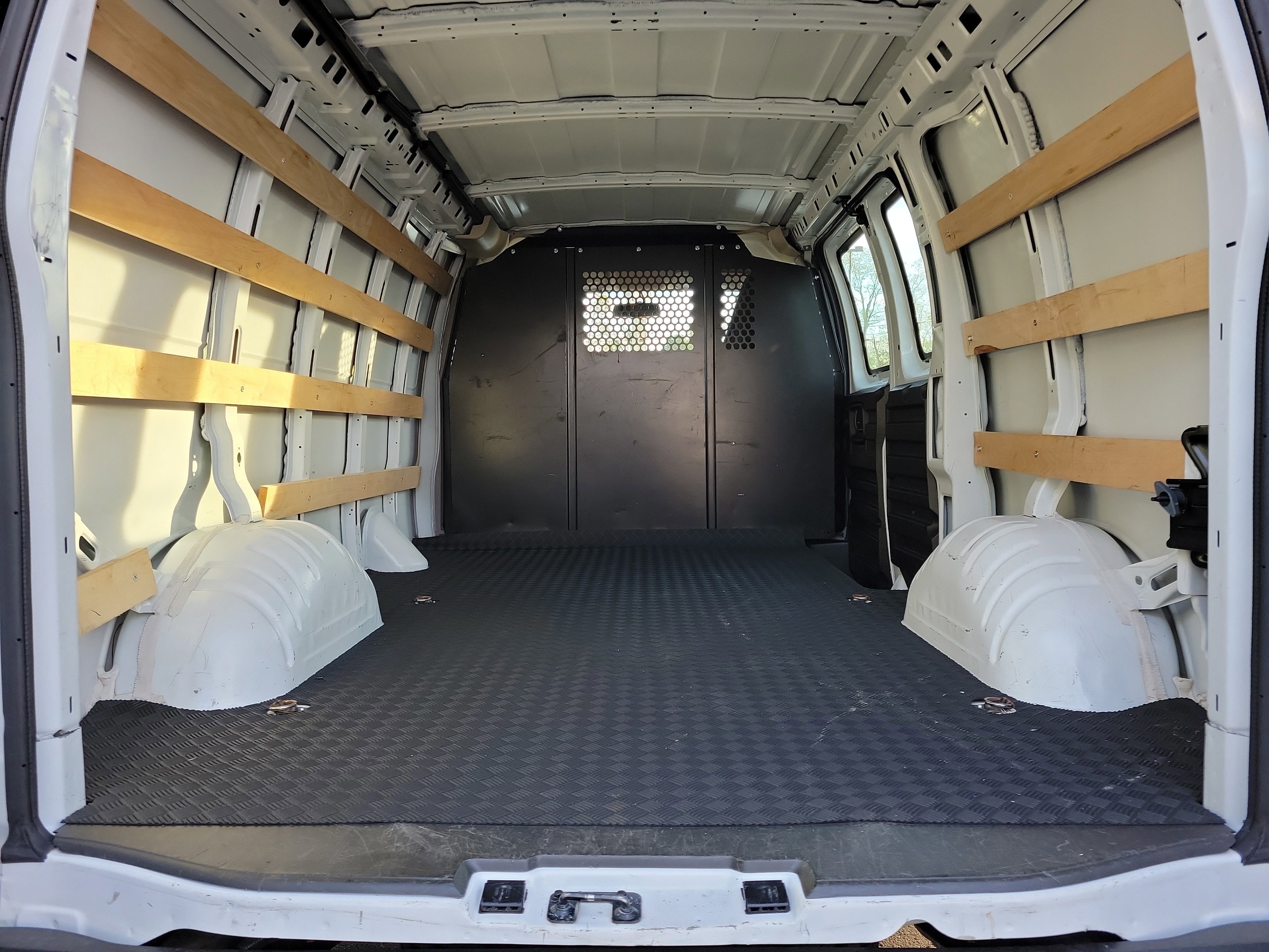 Used 2023 Chevrolet Express 2500 w/ Driver Convenience Package image 8