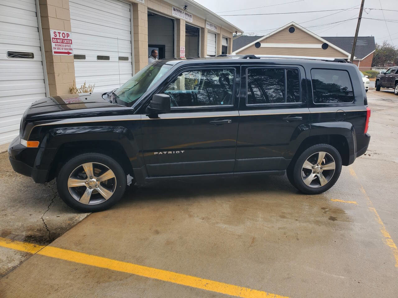 Used 2016 Jeep Patriot High Altitude AWD/4WD image 2