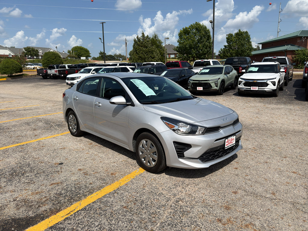 Used 2023 Kia Rio LX FWD image 3