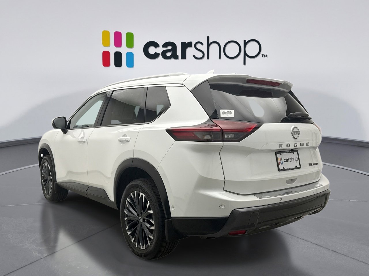 Used 2025 Nissan Rogue SL w/ Tech Package AWD/4WD image 3