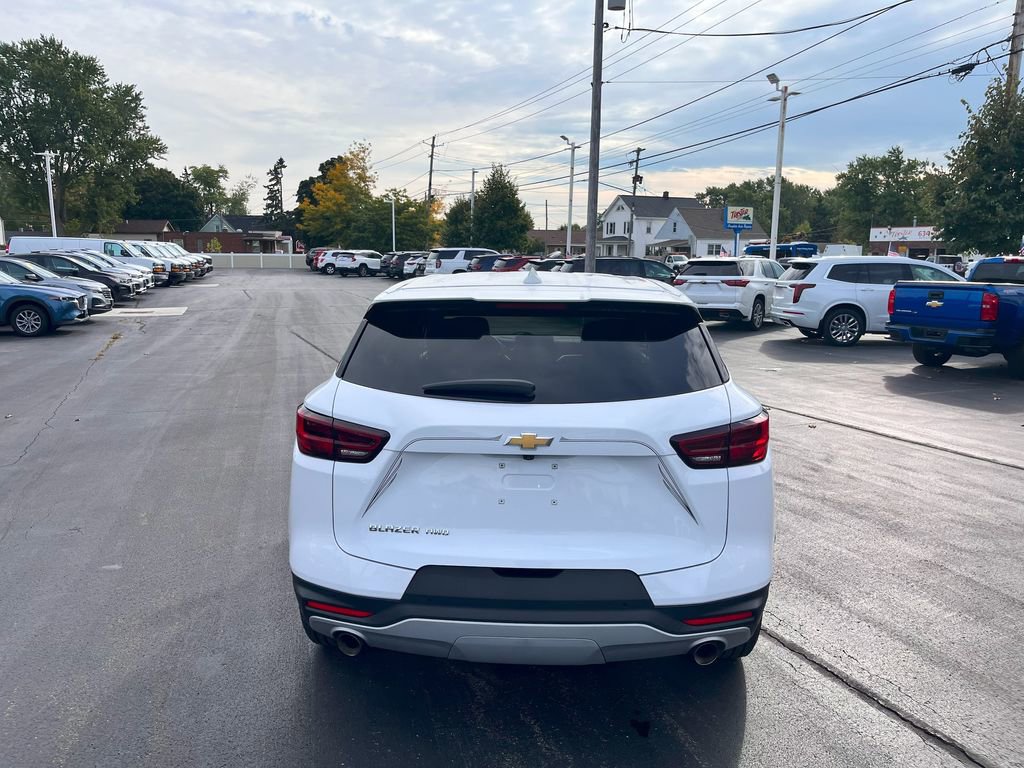 Certified 2023 Chevrolet Blazer LT w/ Driver Confidence Package image 9