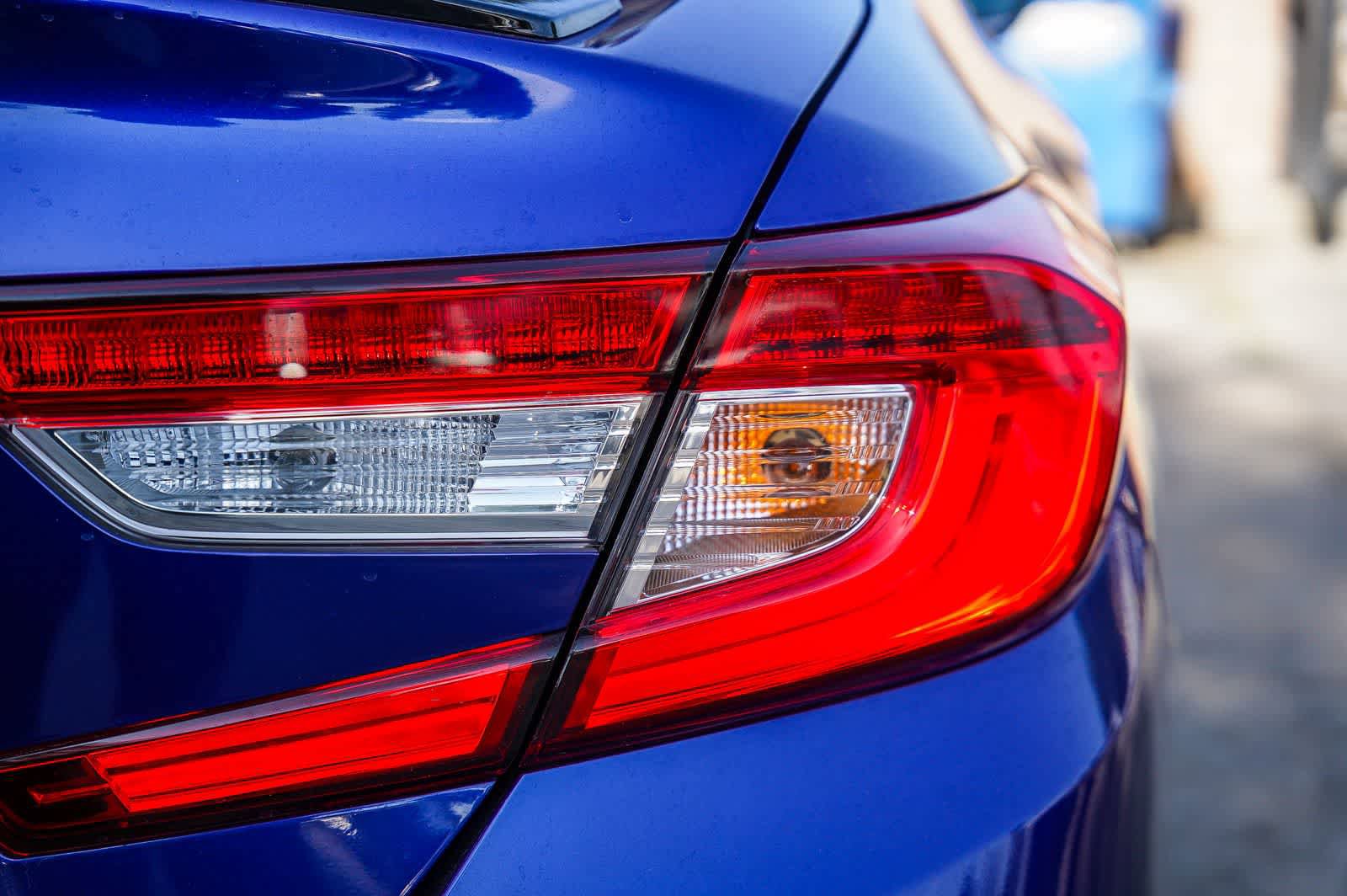 Used 2022 Honda Accord Sport image 9