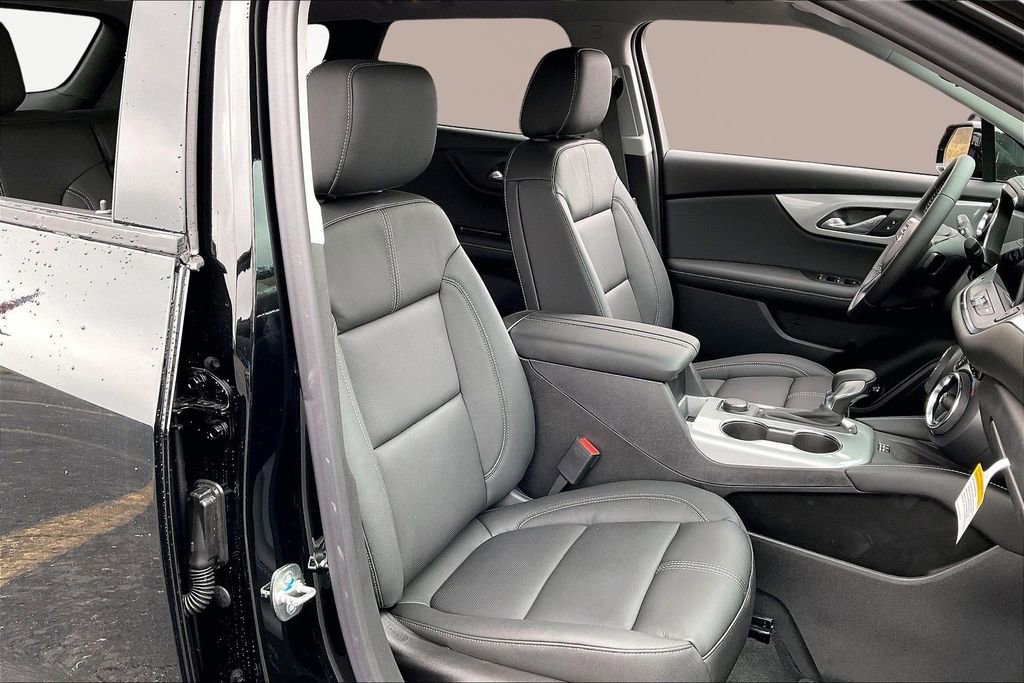 New 2026 Chevrolet Blazer LT w/ Sound & Technology Package image 13