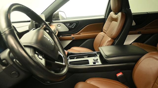 Used 2022 Lincoln Aviator Reserve w/ Equipment Group 201A RWD image 22