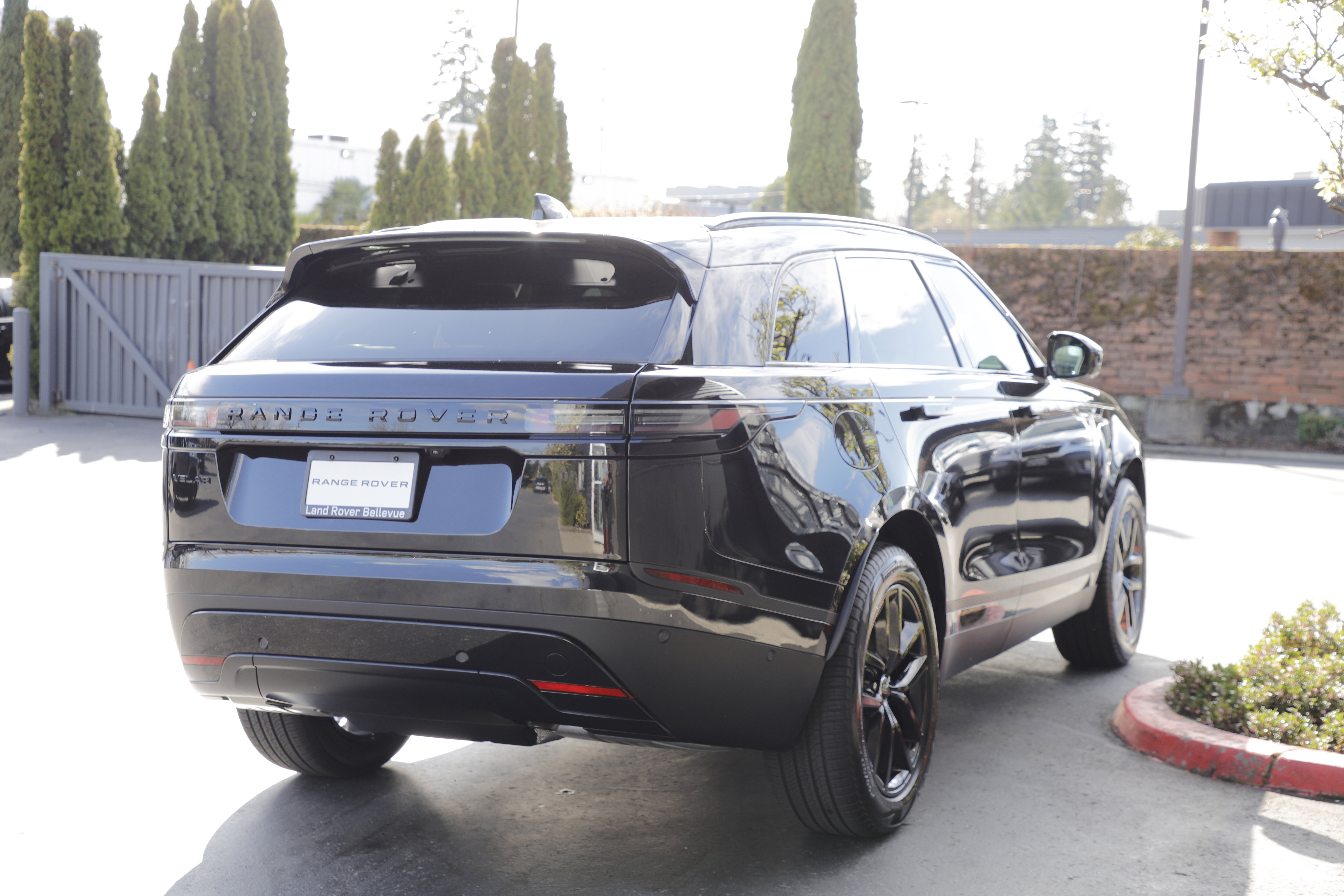 New 2026 Land Rover Range Rover Velar S image 5