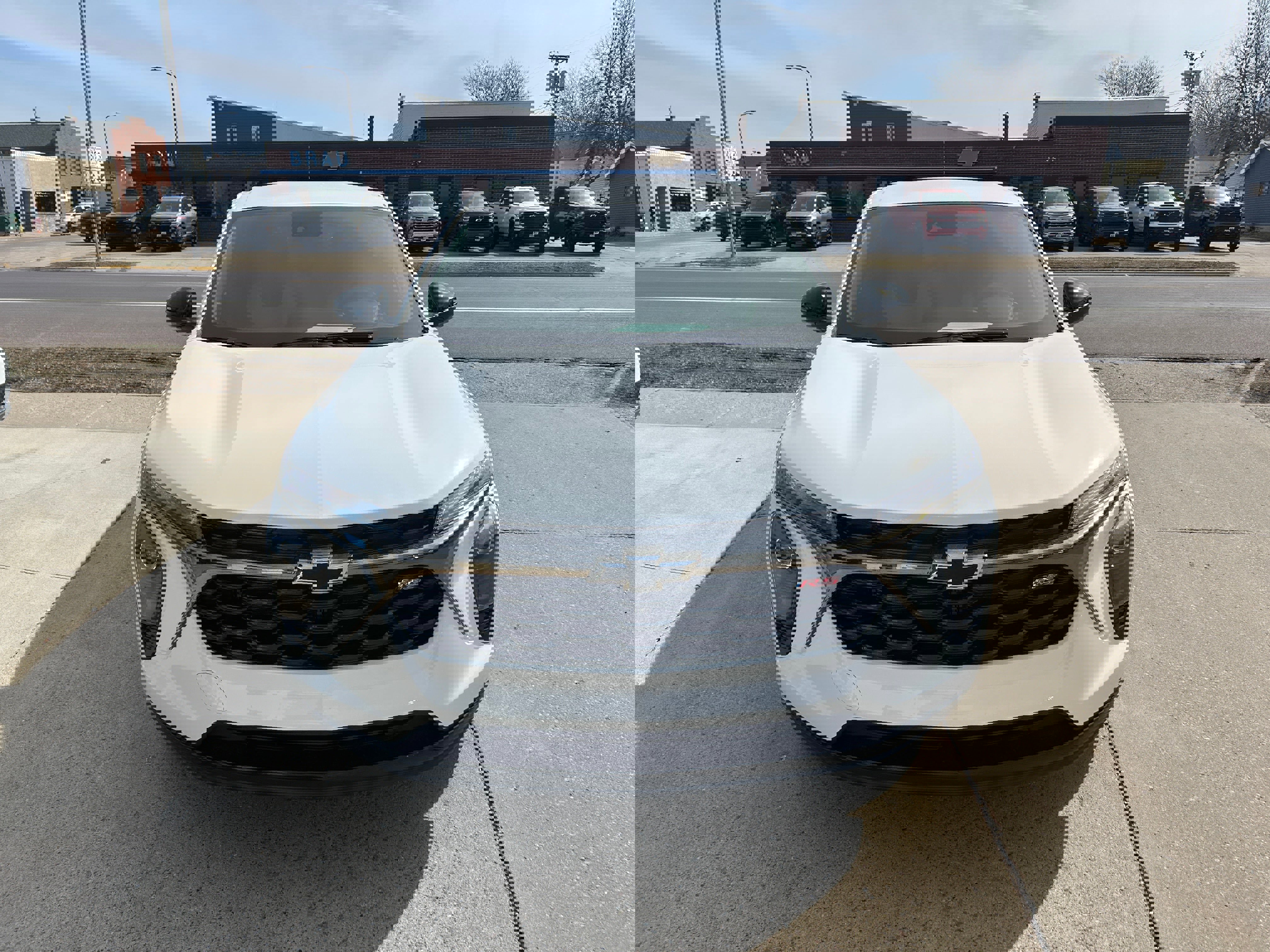 New 2026 Chevrolet Trax RS image 3