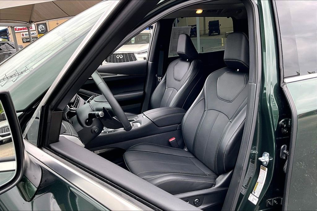 Certified 2026 INFINITI QX60 Luxe w/ Cargo Package FWD image 35