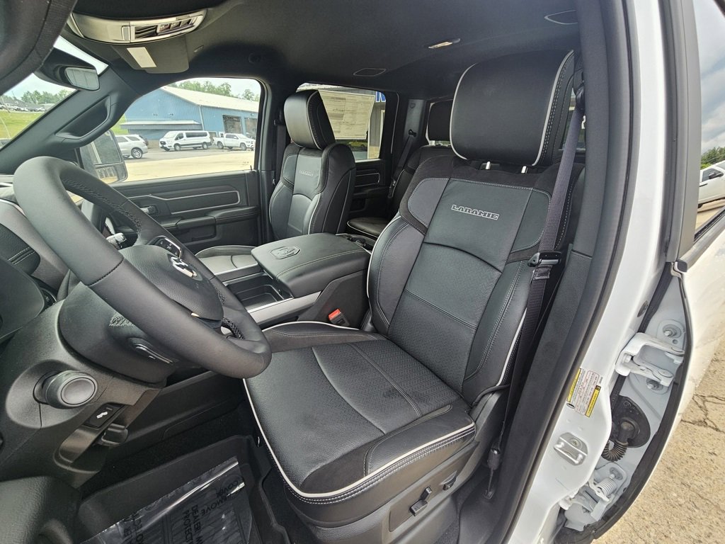 New 2025 RAM 2500 Laramie image 21