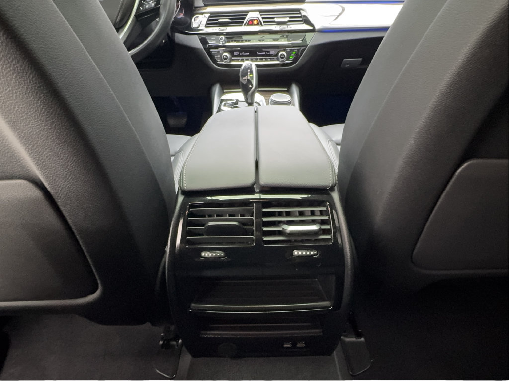 Used 2023 BMW 530i w/ Premium Package RWD image 44